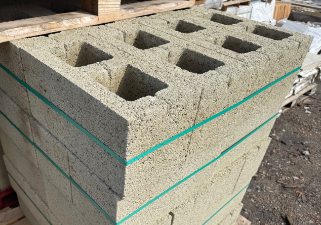 215mm Hollow Concrete Block