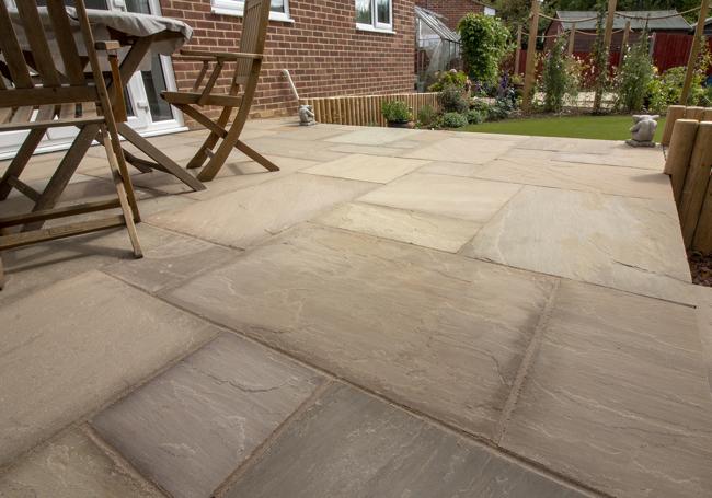 AWBS Meadow Blend Sandstone 15.22m² Paving Pack