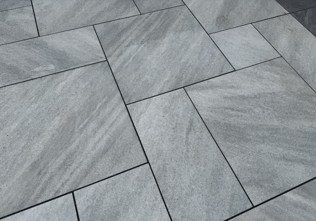 Bradstone Mode Profiled Silver Grey Porcelain 18.36m² Paving Pack