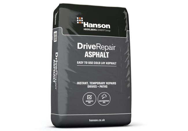 Hanson Macadam Drive Repair Tarmac 25kg Bag Hanson Macadam Drive Repair Tarmac 25kg Bag
