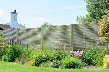 Garden Fencing Options & How to Choose the Best Type For You